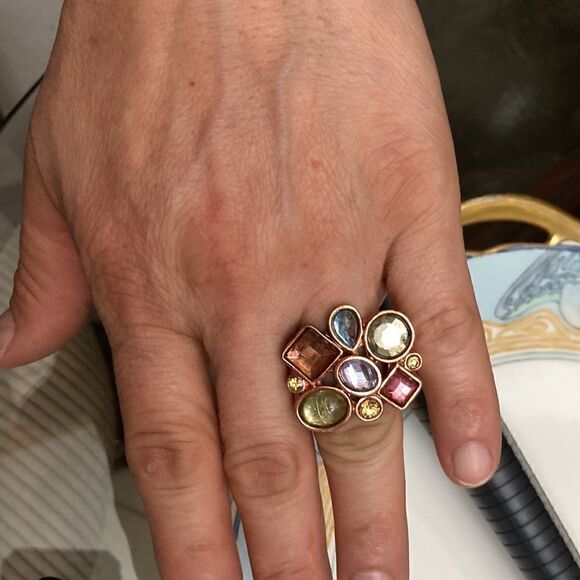 Ring    - Picture 8 of 9